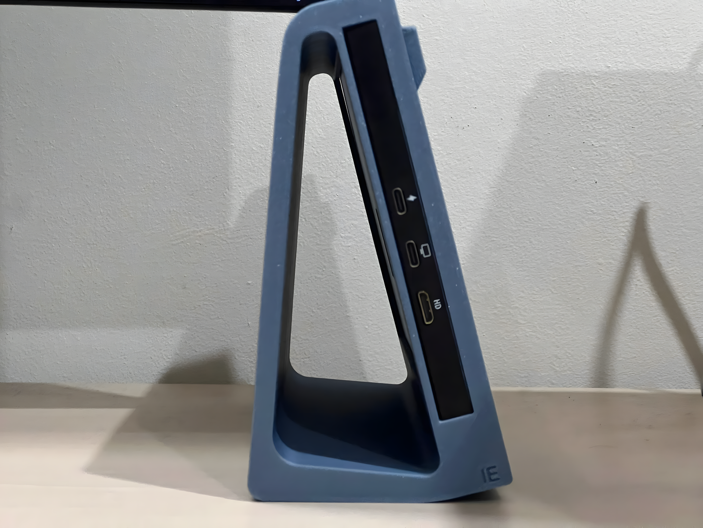 Alternative side view showing the slim chassis and desktop footprint of the A320 EFIS unit.